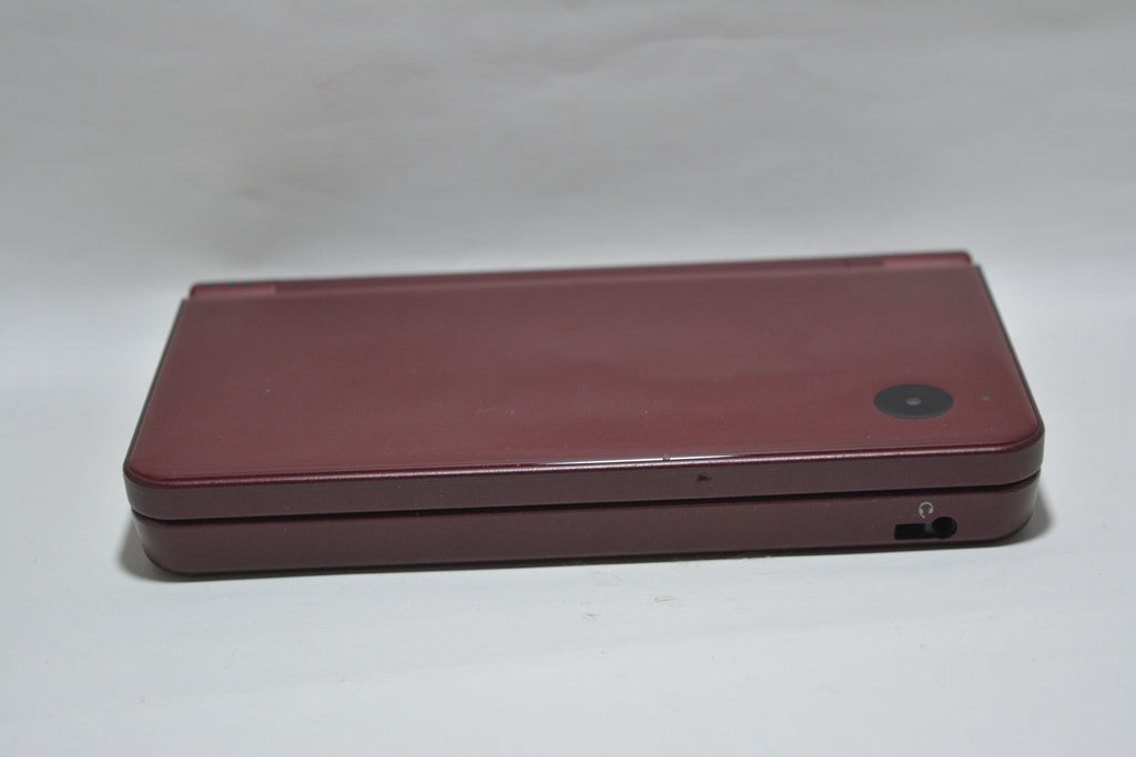 Nintendo DSi XL (Wein-rot)