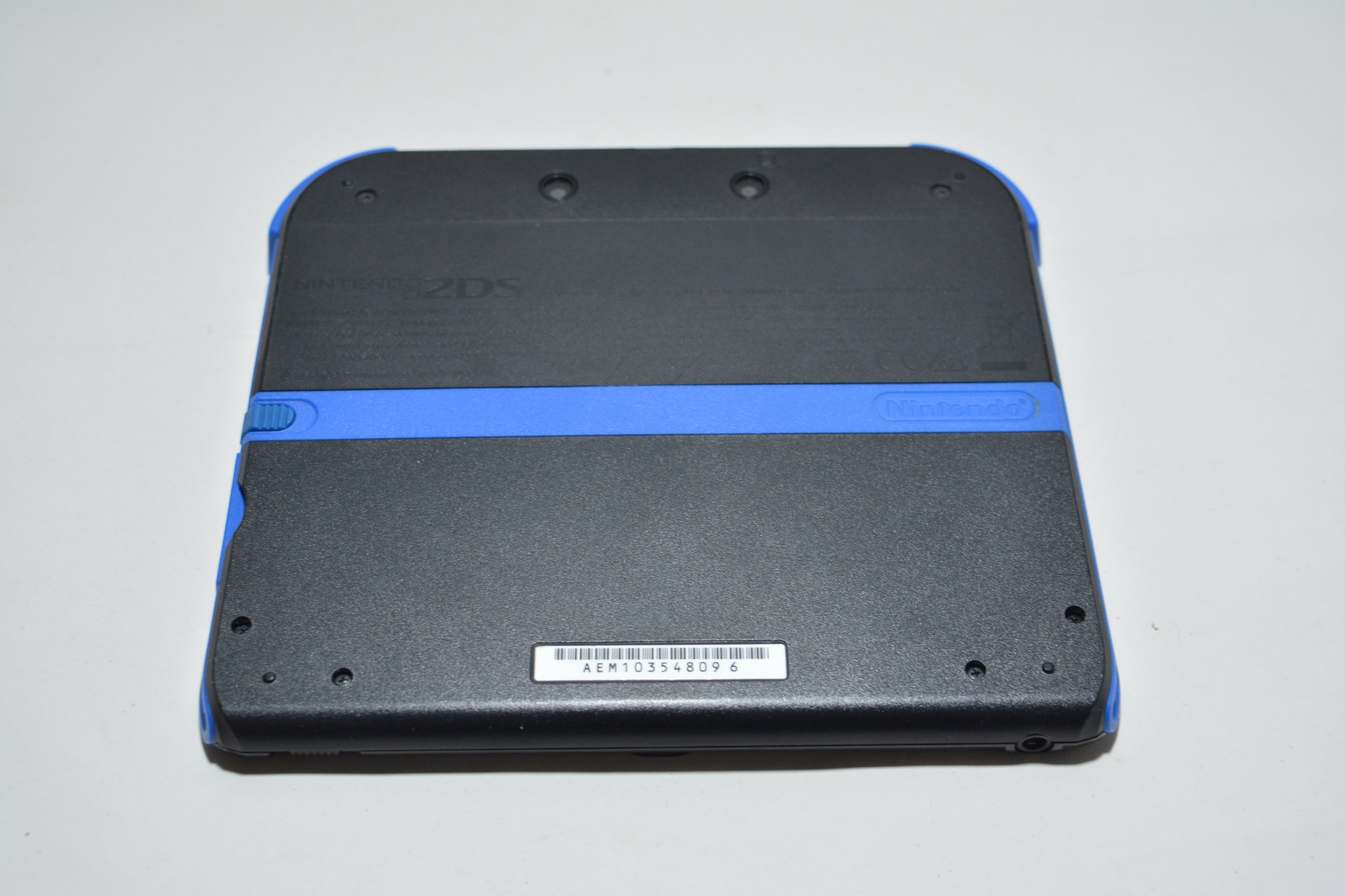 Nintendo 2DS Black + Blue [New Super Mario Bros. 2 installiert]