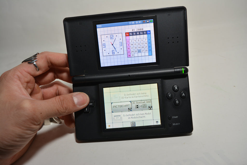 Nintendo DS Lite