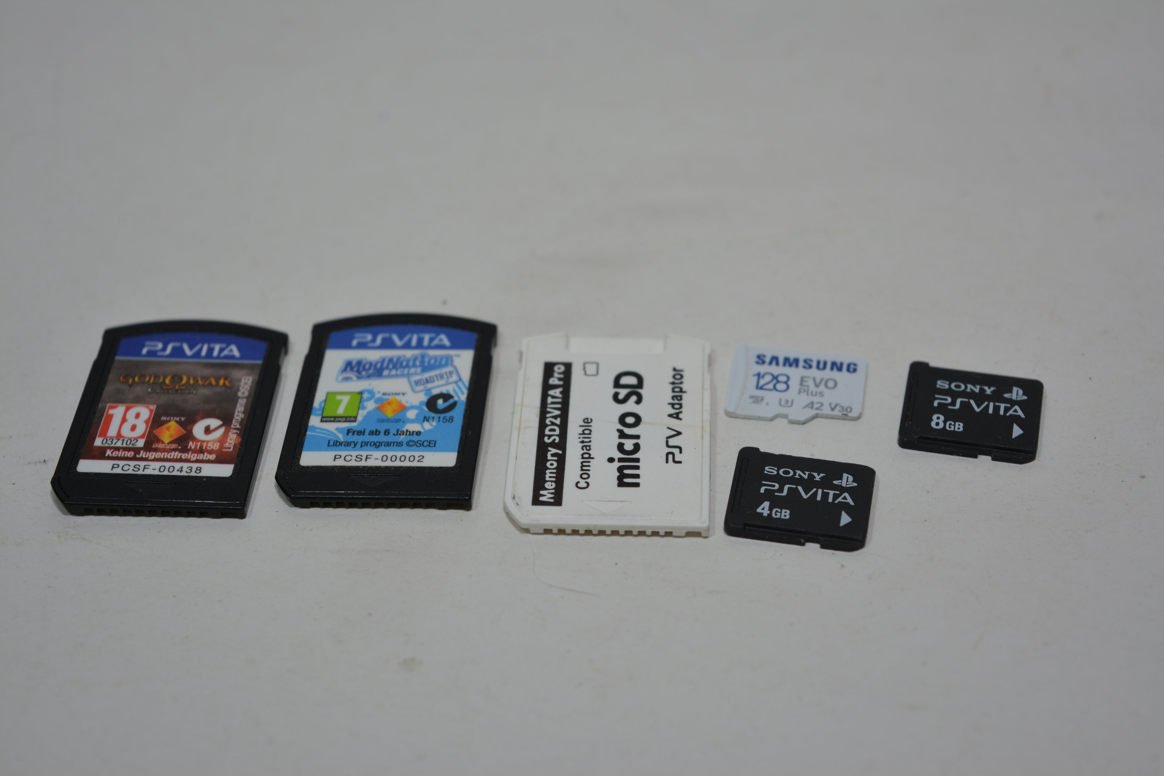 PS Vita OLED Bundle | 128GB + 12GB | Killzone, God of War