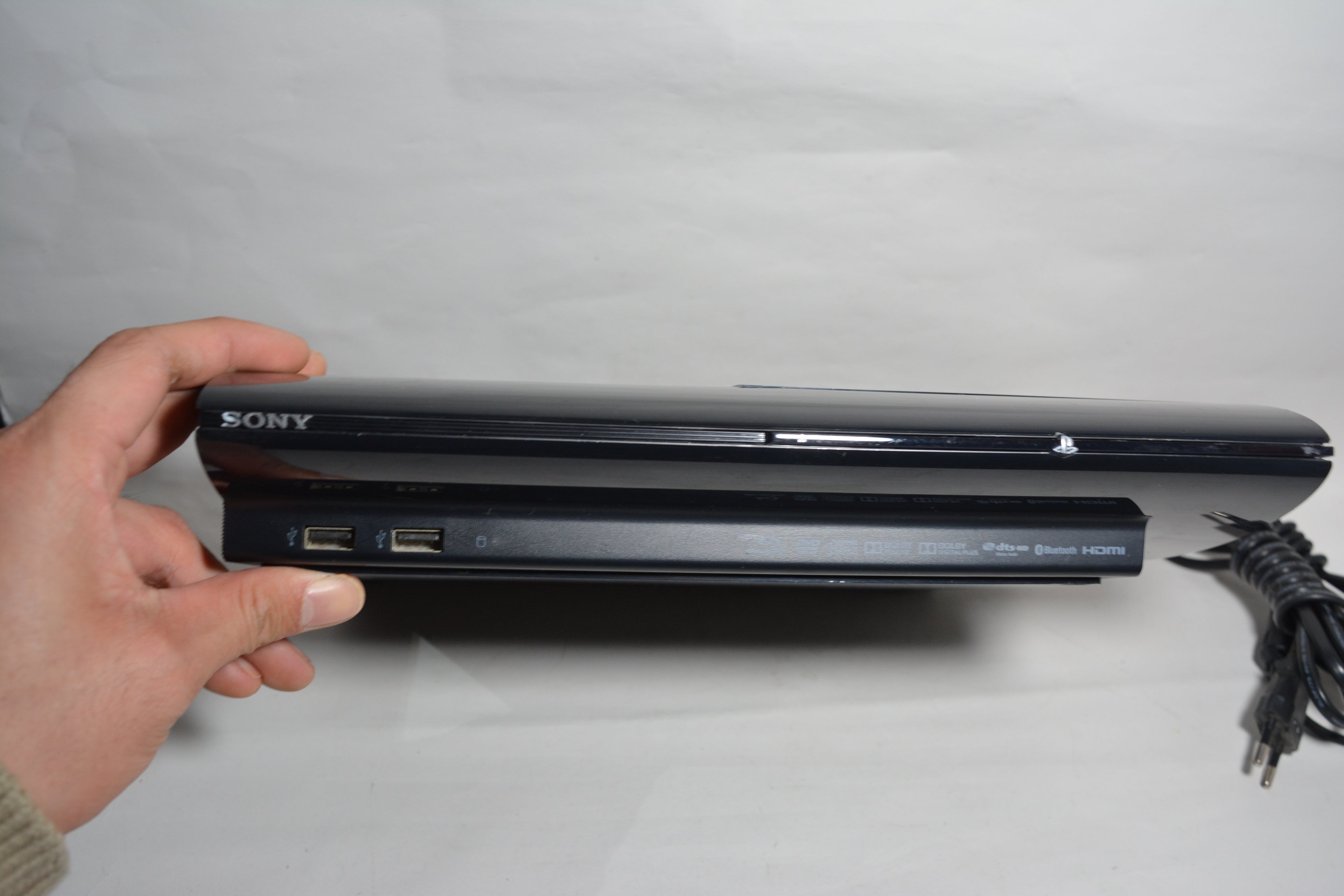PlayStation 3 Super Slim (465GB)