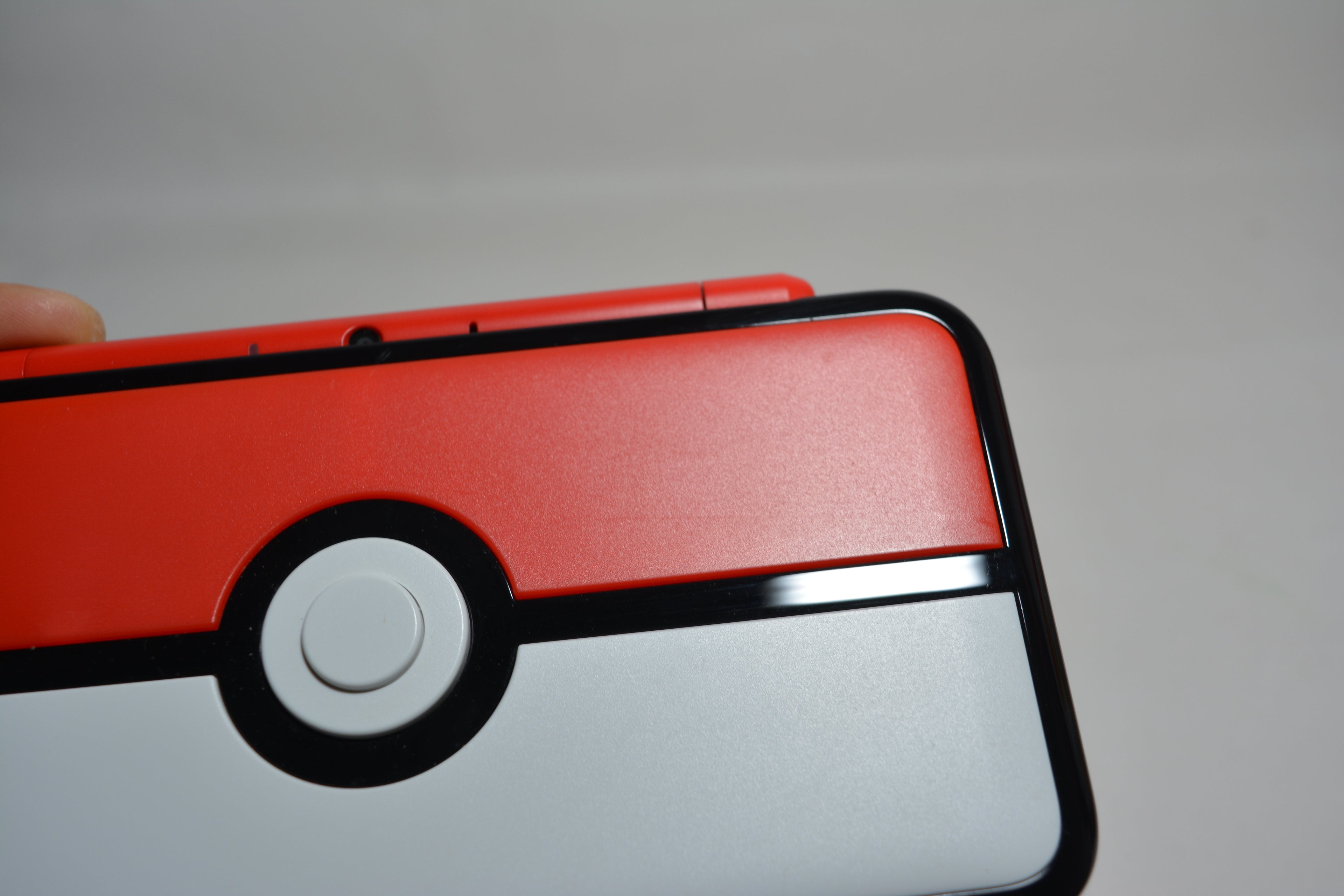 New Nintendo 2DS XL Console Pokeball Edition Pokemon - INKL. MOD 23x Spiele installiert