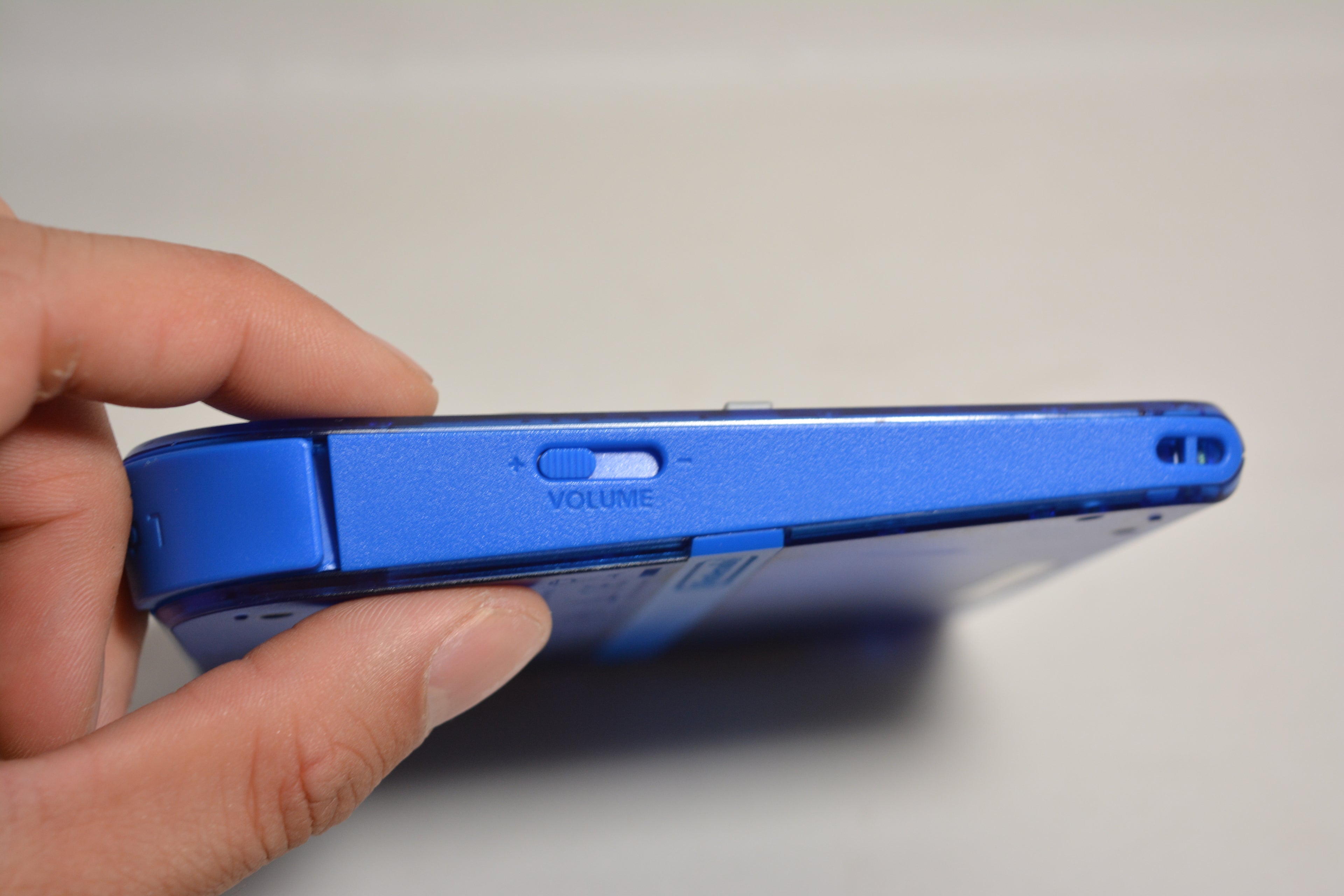 Nintendo 2DS Transparent Blue - Pokemon Alpha Sapphire Edition